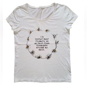 Be Free Women Sz S Cotton White T-Shirt Floral Graphic Tee Short Sleeve Round